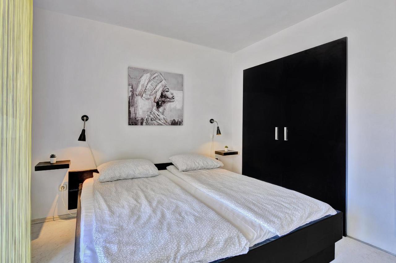 Lina Apartman Póla Kültér fotó